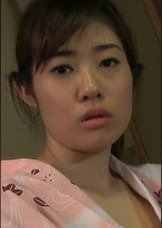 温泉で旦那の出待ちをしてる奥さんをナンパ!旦那が先に●てしまったので他人棒で楽しむ不貞妻!