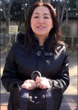 旦那しか知らない経験１名の五十路熟女さん。若い男性とSEXがしたくてAVに応募！男優の愛撫に幸せそうに快感に浸り痙攣絶頂SEXに●いしれる！