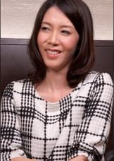 29歳共働きのOL奥さんをエロい質問責めでホテルにIN！カメラがあるから浮気じゃない⁉久しぶりのエッチに燃える奥さん！