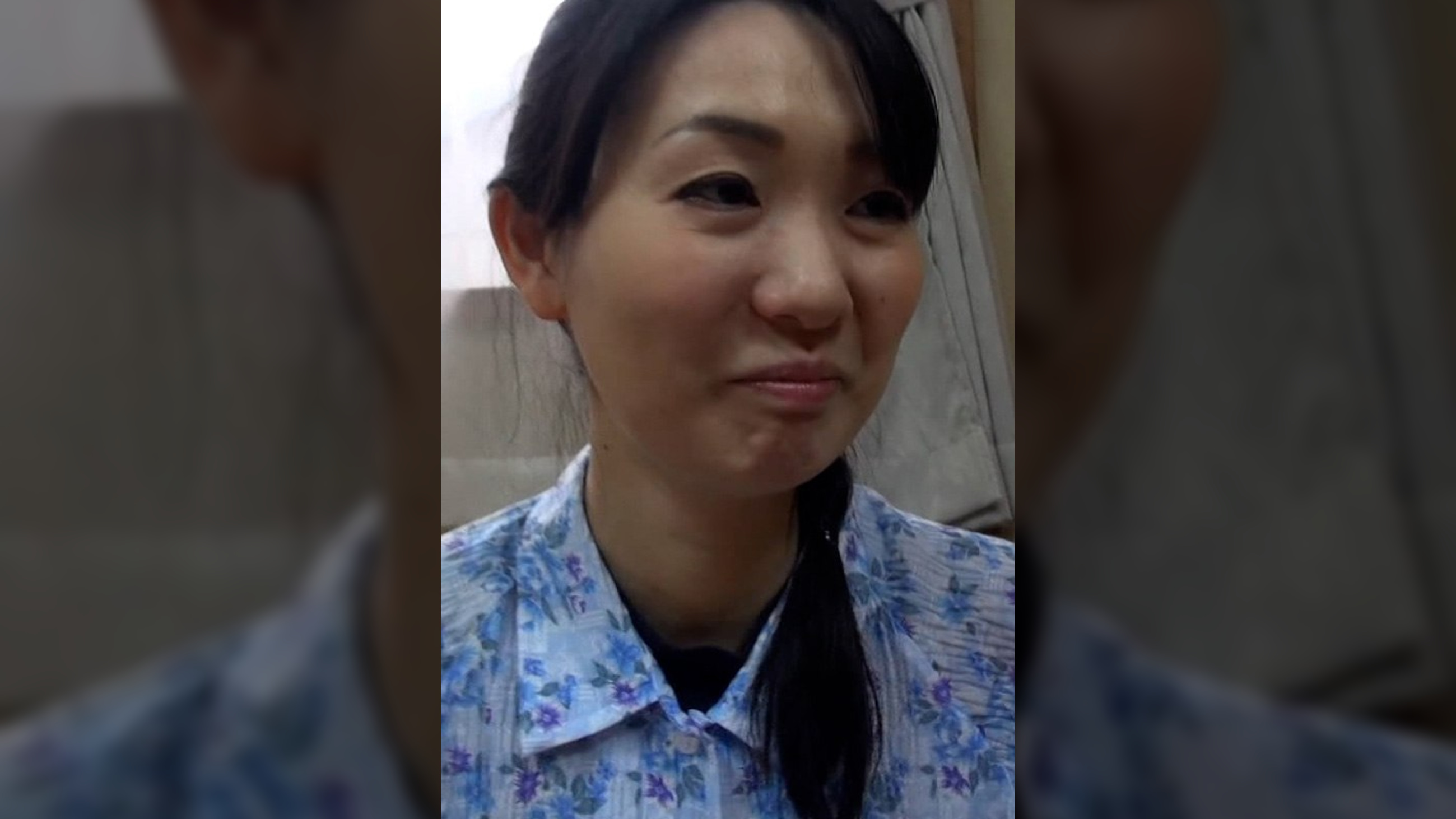 諏訪の農家の奥さんからの応募に突撃撮影隊!農作業中の奥さんを優しく愛撫でねっとり濃厚SEX!