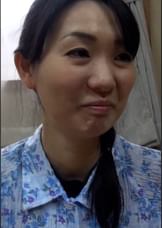 諏訪の農家の奥さんからの応募に突撃撮影隊!農作業中の奥さんを優しく愛撫でねっとり濃厚SEX!