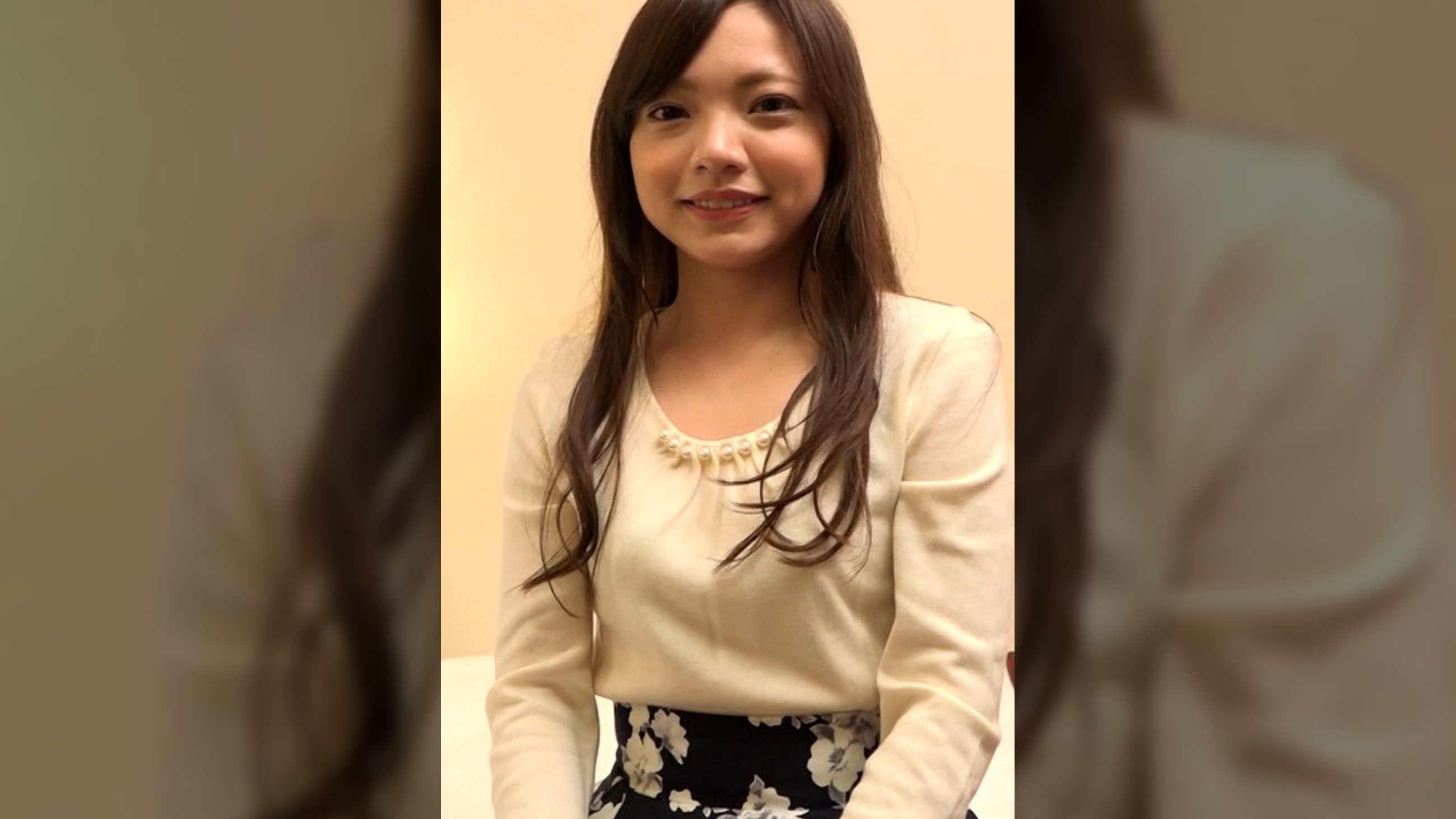 人妻が指輪を外す時…報酬に目が眩み怪しい撮影に参加してきた若妻さん！下着姿の撮影から電マで気持ちよくなり…股間は大洪水！旦那がいるのに不貞行為に溺れ連続イキ！