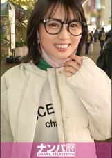 マジ軟派、初撮。 1920 純朴そうな保育士も実は欲求不満で… インタビューと称して声をかけられホイホイとホテルについてくる!可愛いと褒められ満更でもない気分?簡単に唇を許し潮吹き連発の流されSEX!