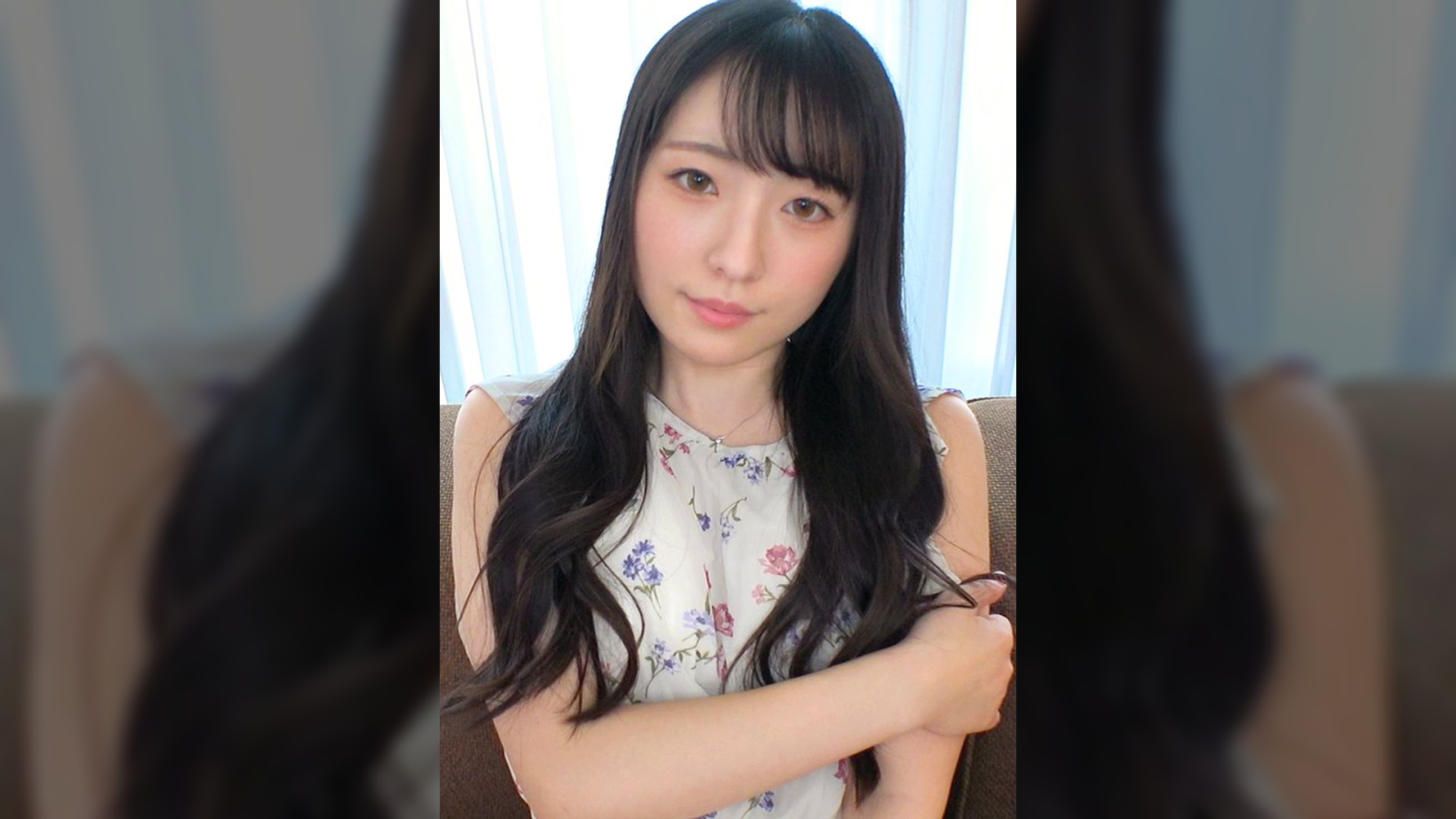 【清楚系？】AV女優に憧れてAV出演を決めた蕎麦屋店員のお姉さん。ツルツルでキレイで汚れを知らなそうな清楚系おま◯こに容赦なく極太肉棒が挿入されていく……ネットでAV応募→AV体験撮影1952