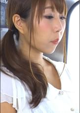 こんな公衆の面前で…女盛りの肉体を弄られ感じてしまう熟女は電車内で口内発射!そのまま公衆トイレで全裸挿入を懇願の淫乱豹変!