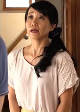ミニスカ―トから覗く股間がエロい熟女…敏感になったカラダは快楽堕ちの本能丸出し中出しSEXにイキまくる‼