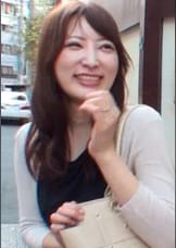 街行く普通の若妻さんに夫婦間のアンケート調査とナンパ！欲求不満の若妻さんと絶叫3P連続ナマ中出しSEX！
