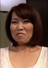久々のエッチに緊張した面持ちの五十路熟女は使い込まれた乳首を勃起させ快楽に溺れイキ果てる！