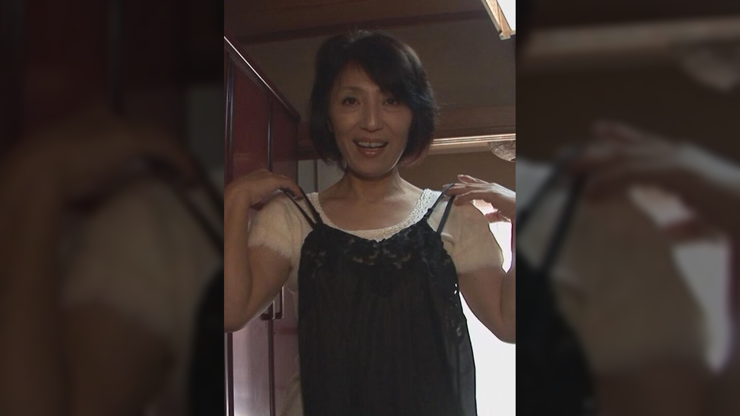 少し童顔よりの可愛い美熟女の自宅を訪問！垂れた胸に身体が堪らない！久々の肉棒に興味深々！丹念に舐めあげギンギンにしたら男優たじたじのハードＳＥＸ！