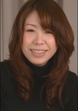 遊ぶ金欲しさに応募してきた、現役エステティシャンの美人妻が旦那に内緒のＡＶ出演！きめ細かな色白ＢＯＤＹを堪能！濃密ハメ不倫！