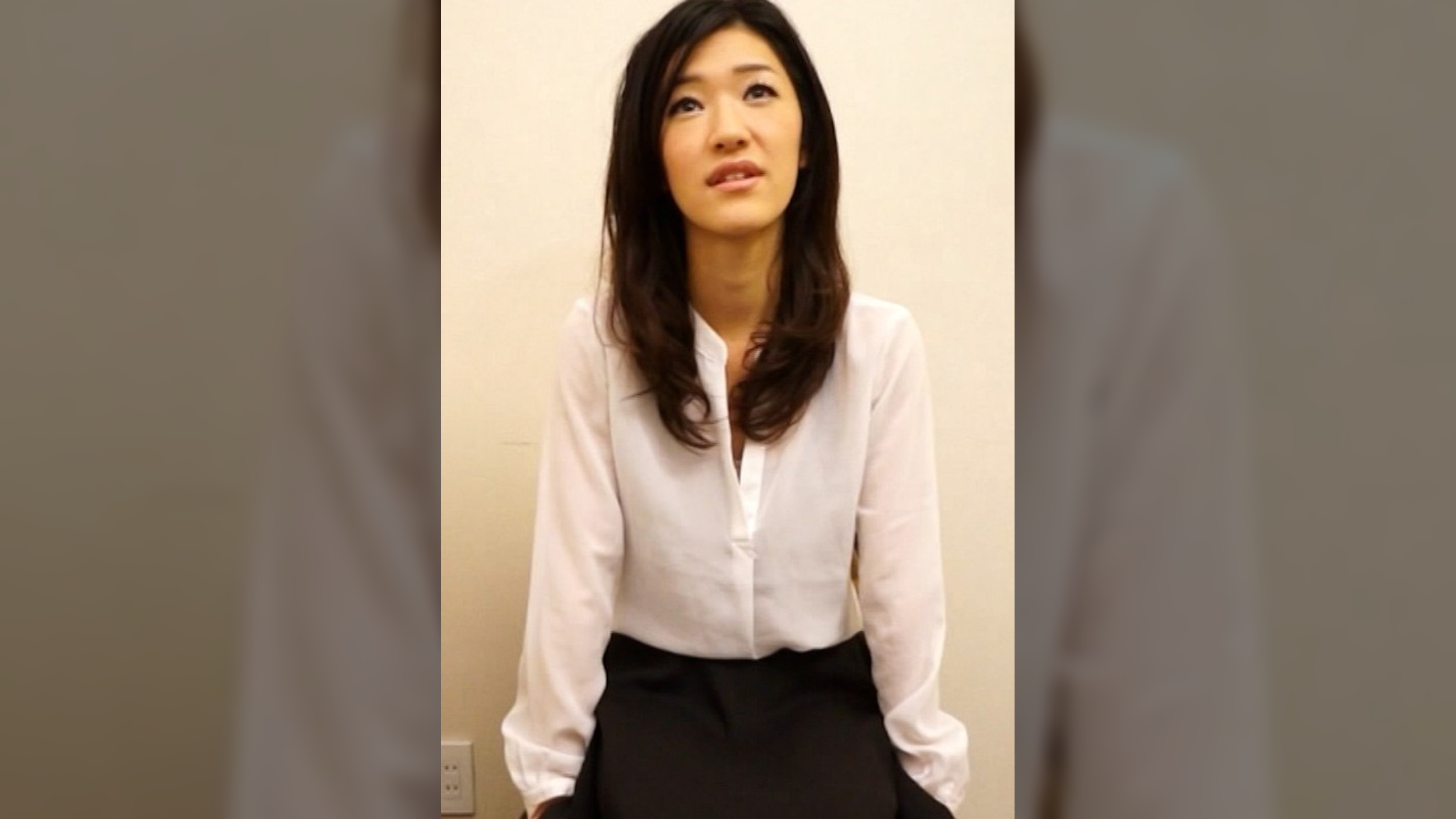 旦那のSEXに満足できずAV出演の広告に応募して来た、やリたい盛りの地方の若奧さん！平日昼間はイケない浮気タイム！