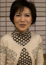 ショートヘアーの落ち着いた清楚な奥様は旦那との2年以上のレスに耐えかねてAV出演！性欲MAXの淫乱SEX！