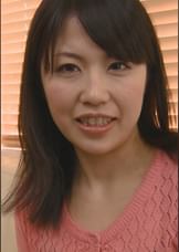 黒髪清楚系妻の初めての浮気はＡＶ出演？！普段はオナニーだけで鎮めていた性欲が大爆発！大好きな玩具で身体をほぐして他人棒でイキまくり！