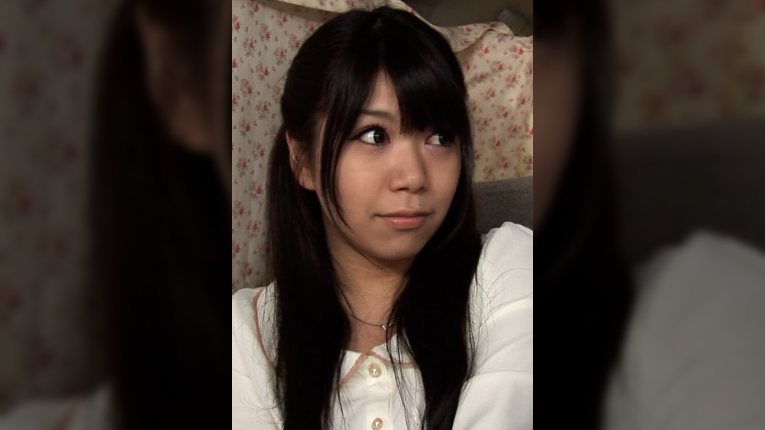 ミニスカートが素敵な黒髪清楚系奥様をアンケートとナンパして車内で下着拝見!感度チェックにピンクの乳首を責められ切ない喘ぎで股を広げる不貞妻!
