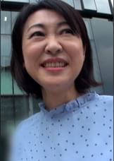 良妻賢母な雰囲気の上品な美熟女がまさかのAV出演！久々のSEXにオンナの悦びを求めて痴態を晒してイキまくる！
