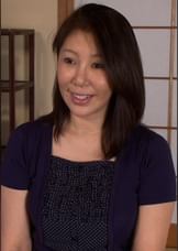 清楚で大人しい雰囲気のGカップバツイチ美熟女がカメラの前で淫乱開花の濡れすぎイキ過ぎ濃厚SEX