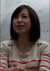 街で見かけた母娘にアンケートを装いナンパ…清楚な雰囲気のお母さんの露出性癖！