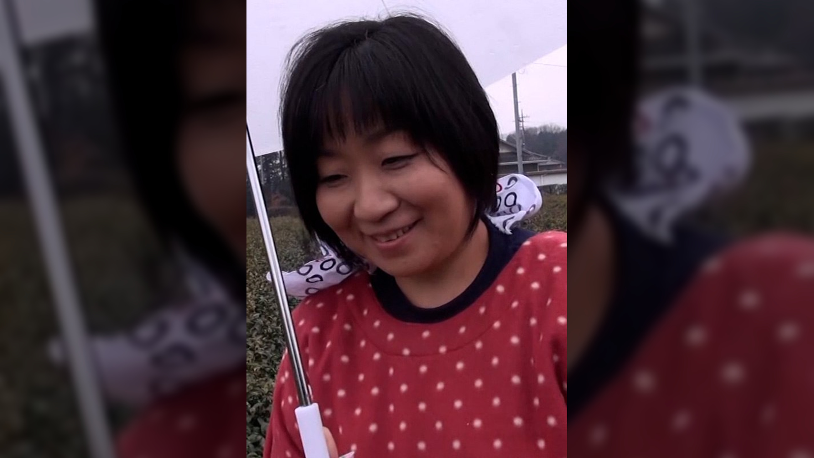 地味で素朴な田舎のおばちゃん！娯楽のない田舎暮らしに刺激を求めてAV出演！スケベなヨガリ声を響かせるガン突きSEX！