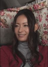 表参道在住のスレンダーセレブ妻は感度良好。足を絡ませて男の身体を離さない！