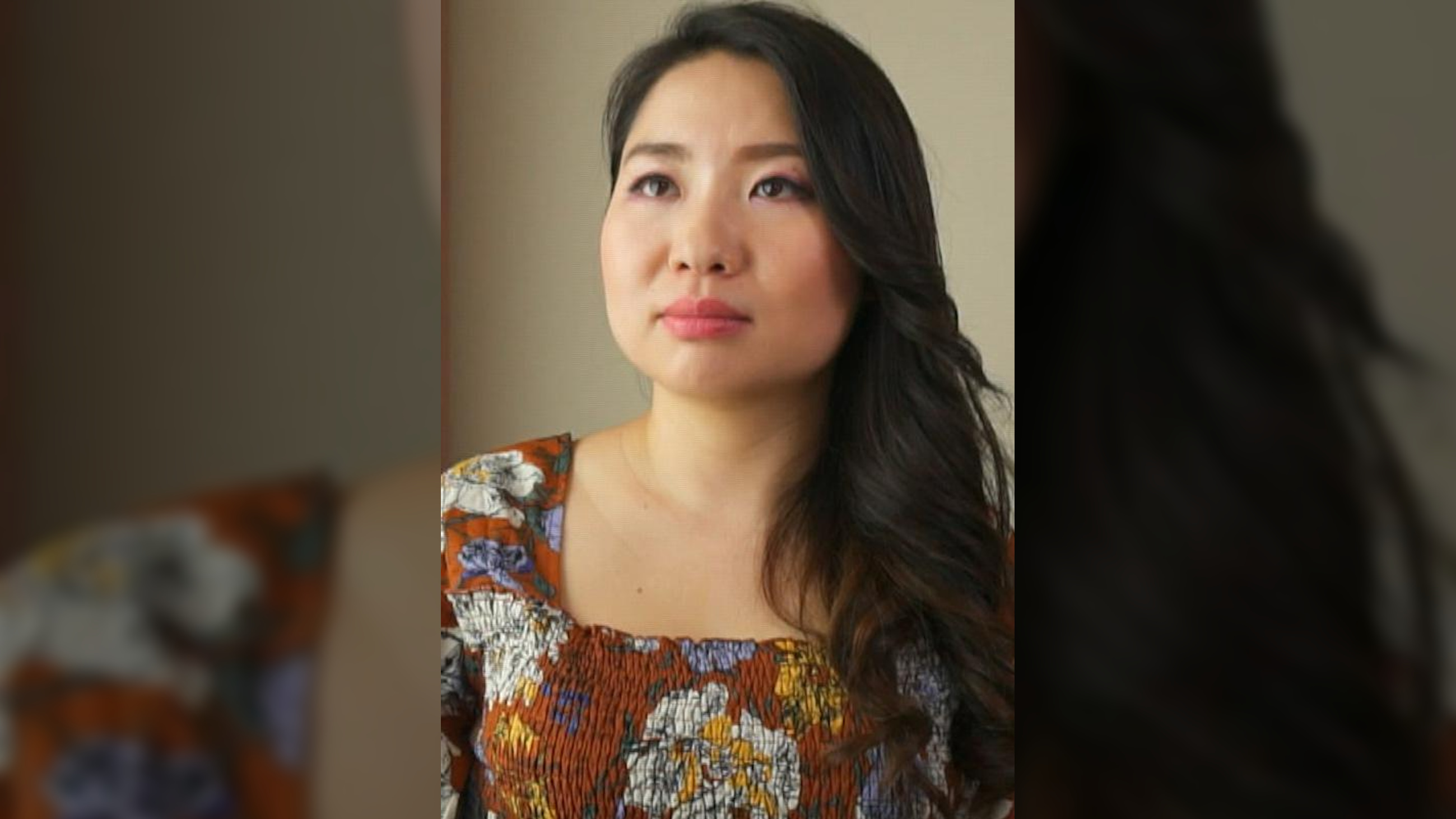 街で見かけたセレブっぽい奥様に「エッチなバイトしませんか」と誘ったら…案外簡単に着いてくる奥様のボディタッチでイキまくりそのまま中出しSEX！