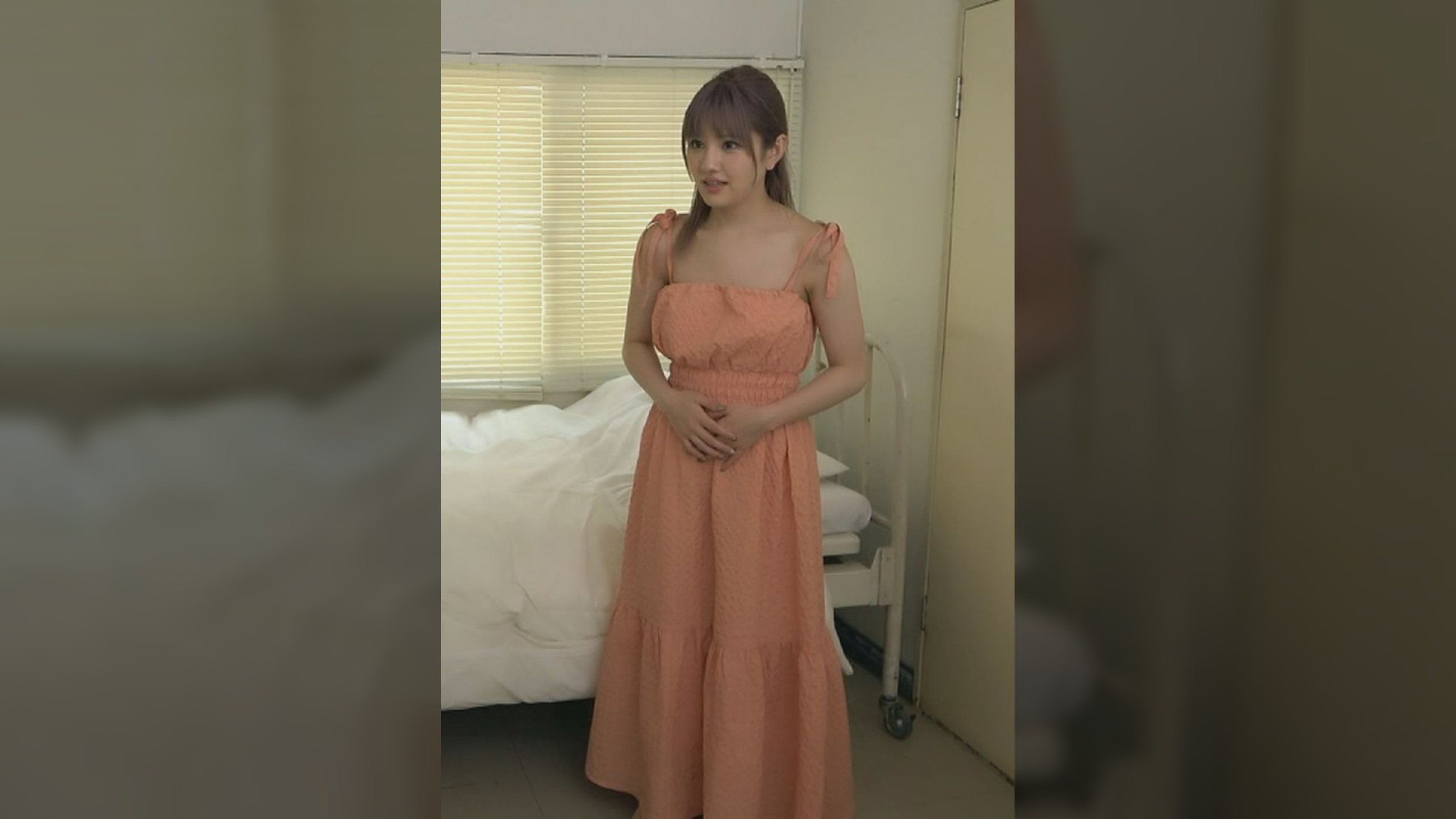 オトコ遊びが多いのか?ホルモンバランスが崩れて困惑しているノーブラ若妻!