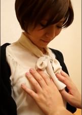 こんな奥様も⁉ショートヘアーの清楚系美人妻も欲求不満での不貞行為に股間から大量潮吹きの発情淫乱！