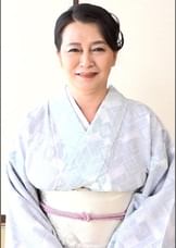 和服五十路熟女のAVドキュメント!アダルトグッズのモニターからAV出演!見た目とは裏腹にエロに貪欲なHカップ熟女の快楽絶頂中出しSEX!