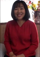 経験人数30人オーバーの52歳美魔女が思い切ってAV出演!好きモノ熟女は垂れ乳を弄られ大股開きの快楽イキまくり!