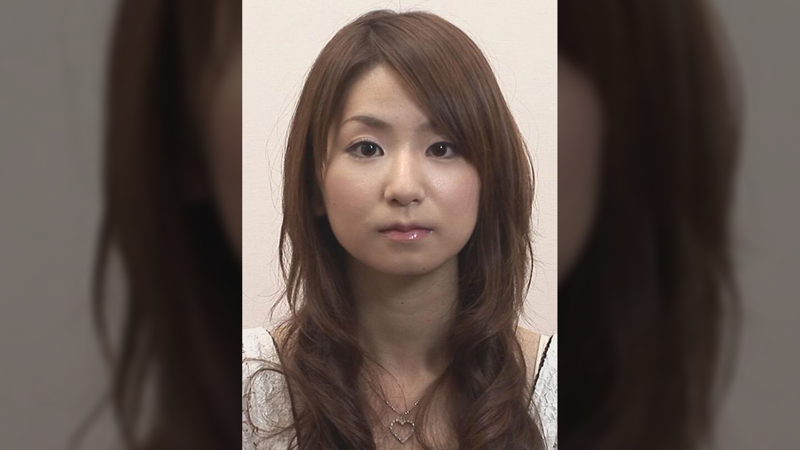 スレンダーで綺麗な身体、時折見せる笑顔にヤラれる男性多数！愛人にしたいランキング第１位の美女とラブラブＳＥＸ！＋お好み焼屋オフショット付