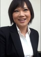 就活中のショートヘアーの巨乳美女をアンケートとナンパ!就活は何かとお金が掛かります。その巨乳でアルバイトしませんか?