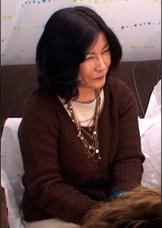 仲良し母娘をアンケートとナンパしてお金の威力でふたりで下着姿に！娘の前で電マで痴態を晒すお母さん！お父さんに内緒の不貞性交！