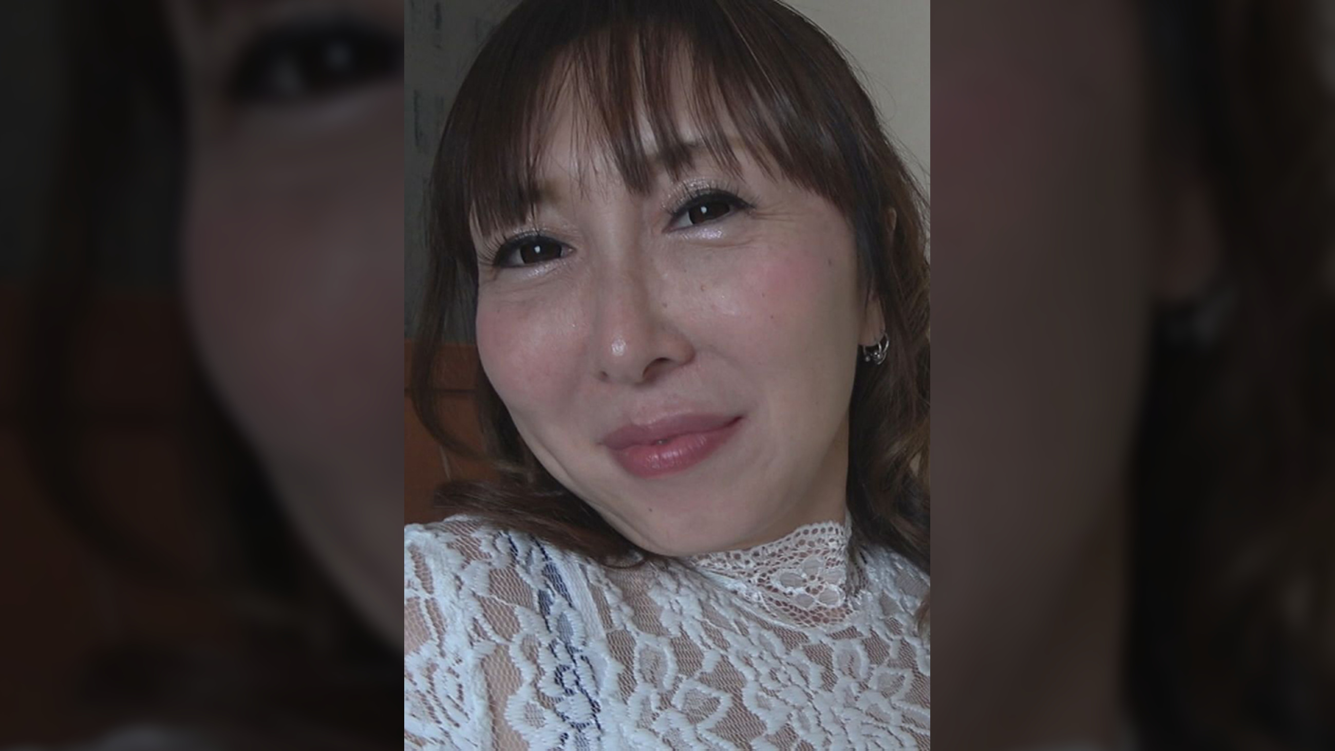 ナンパ男についてきちゃった巨乳奥様は男のモノにしゃぶりつき離さない。豊満ボディを揺らしながら感じまくり、そのまま中出しされちゃう。