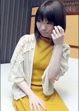 【一度きりの事故AV撮影】最強のピンク色の乳首と花弁は妖精レベル。真面目な若奥様が間違ってナンパされた男と密室に来てしまった末路は…