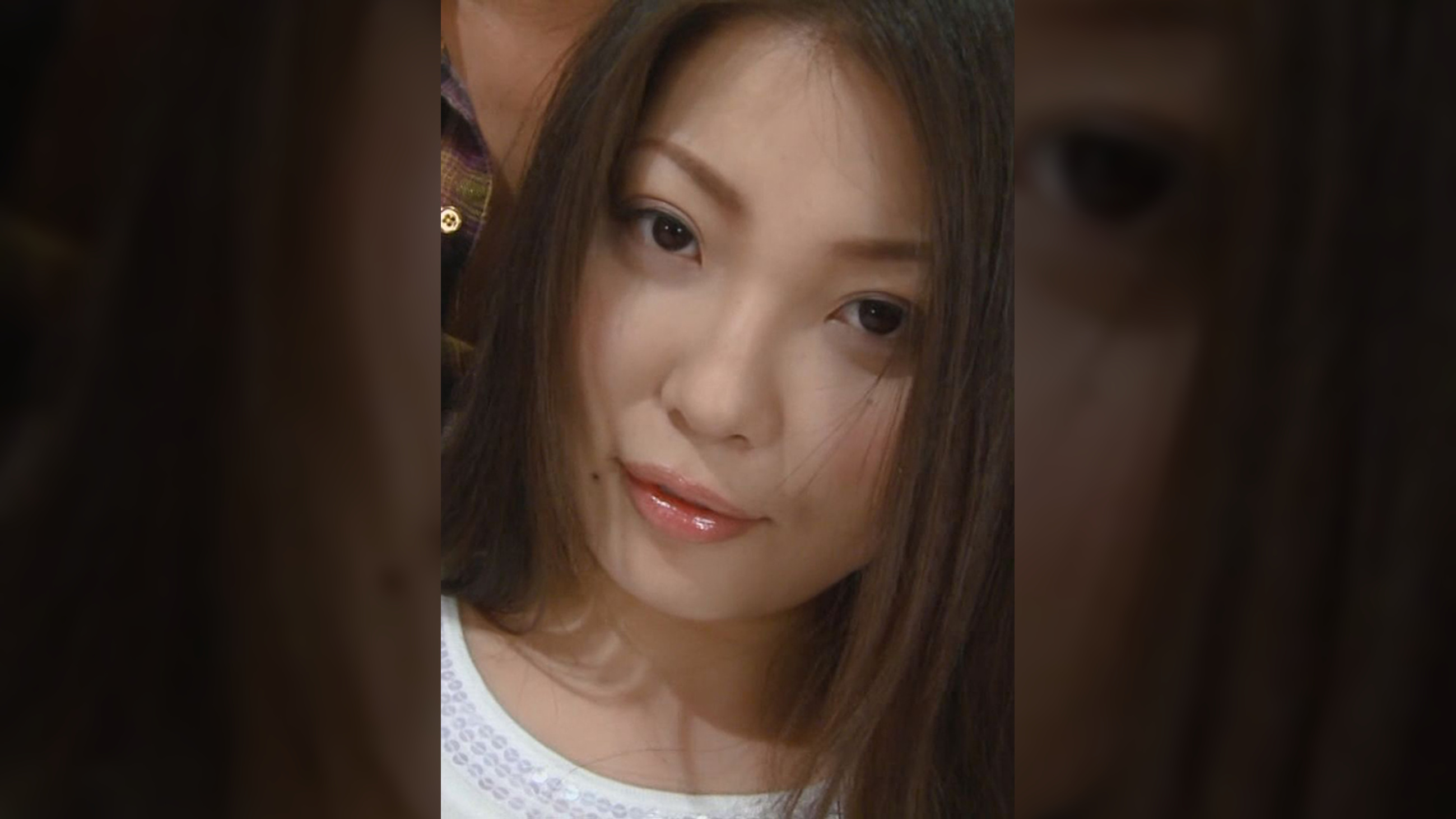 口元のほくろがチャーミングな激エロむっちり奥様と全力中出しセックス！