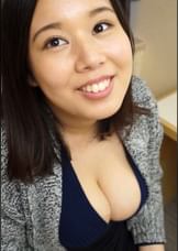 【奇跡の天然神オッパイＪカップを持つ奥様】二度見確定のオッパイを持つ人妻さん。結婚していても「出会い！」を大事にしているという考え方も神レベル