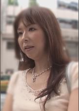 結婚４年目にして旦那とご無沙汰な三十路奥さん！欲求不満がＭＡＸでこちら側のエッチなスキンシップにもノリノリ！今日は気分良く帰ってもらおうと中出ししてあげたら駄目だったみたいでご立腹ー！
