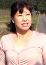 農家で働くお母さん！田舎で見つけた熟女をナンパしてオンナの悦びを呼び覚ますなし崩しの中出しSEX！