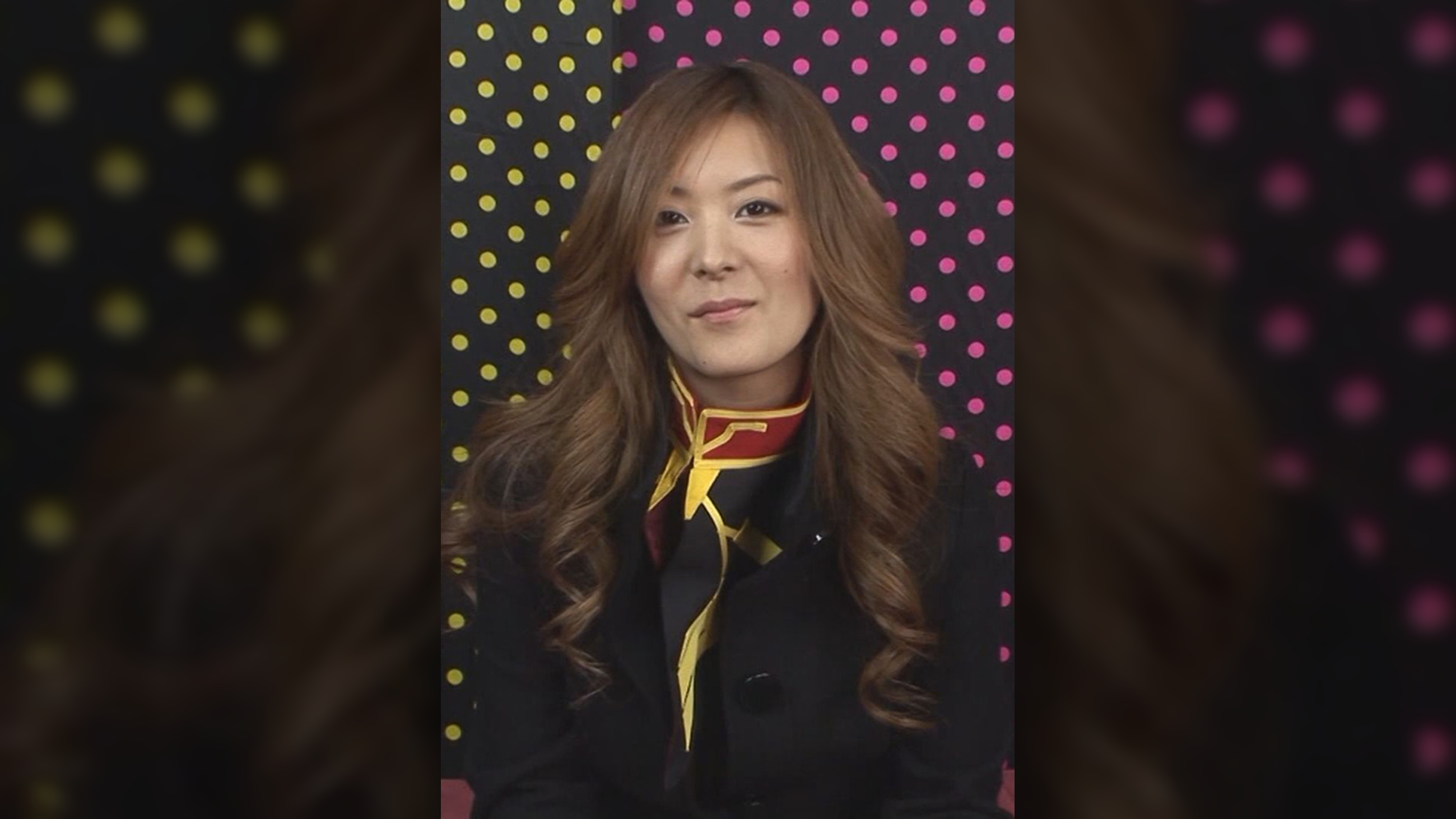 抜群のプロポーションのコスプレイヤー！笑うと八重歯が可愛い美人お姉さんと心ゆくまで堪能ＳＥＸ！