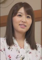 こたつの下で継母にイタズラ！ネイキを立てる親父を横目にいびつな関係の継母とムスコ！