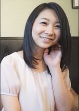 結婚2年目だが、旦那とセフレの二股主婦、セックス依存症確定の人妻雌蕊に触れた瞬間から体液ドロドロ。マシュマロ肉感系の美顔人妻