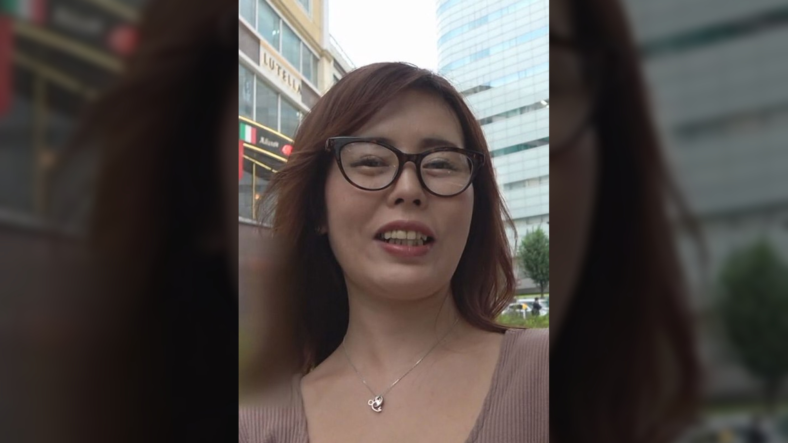 娘に当てられた電マで「感じちゃう！」娘に見守られながら本気のSEX！