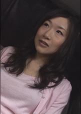 三十路とは思えないスタイルと美貌の持ち主！銀座の高級ショッピングエリアで美人妻をガチナンパ！本当は期待してた？！拒みながらもヌレヌレのアソコに肉棒を突っ込んで中出しセックス！