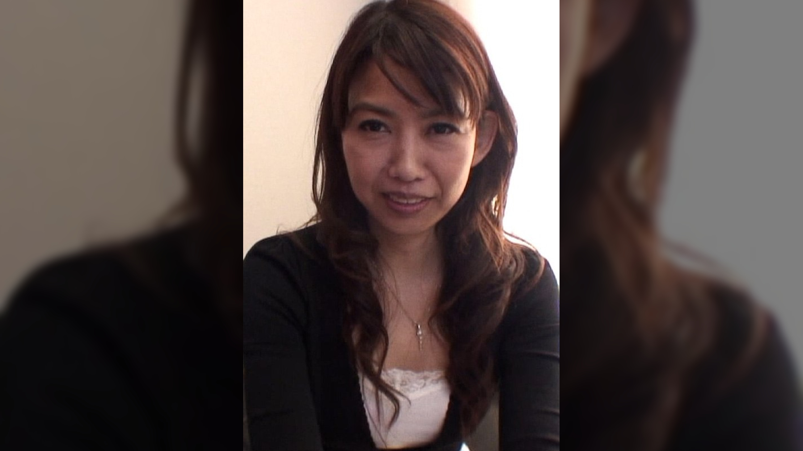 巨乳で美乳！感度抜群！素人スレンダー熟女さんの本能丸出し快楽絶頂SEX！