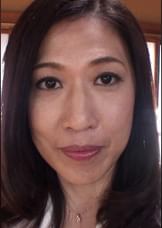 若い2本の肉棒を器用にしゃぶる変態五十路熟女のイキ過ぎ過呼吸絶頂SEX！