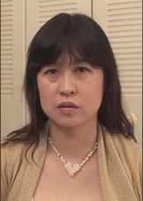 普段はおっとり系でもエッチの時は積極的な四十路熟女！欲求不満を満たす為、恥を忍んで生中出し破廉恥性交！
