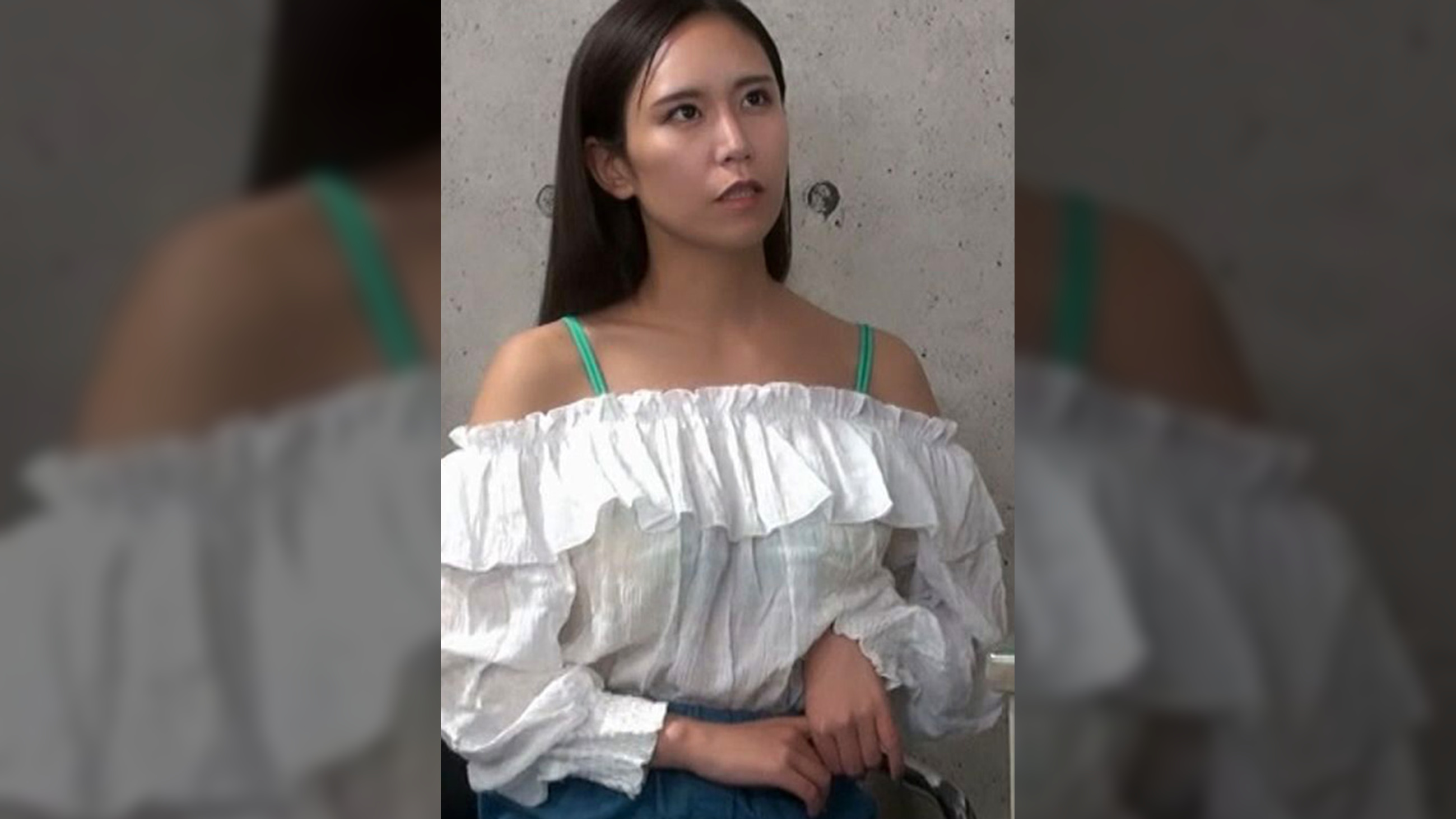 【謎のエロエロ軟膏投入で…止まらない痙攣お姉さん】キラキラのロングヘアーがまぶしい南国系働くお姉さんはマッサージルームでアへ顔解禁