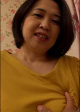 落ち着いた雰囲気の巨乳熟女が淑やかに快感に溺れる濃密なSEX！
