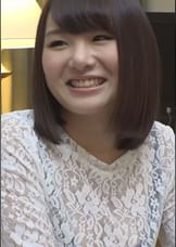 男の先端をペロッ！上目遣いで魅了する若妻のハニカミエロス！