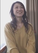 買い物中に声をかけられた色白美人妻、「あぁ、イっちゃうイっちゃう」下から突き上げられて快感絶頂