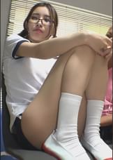 ジャージ姿で呼び出された眼鏡っコ、単位の代わりに身体を要求するセクハラ聖職者！